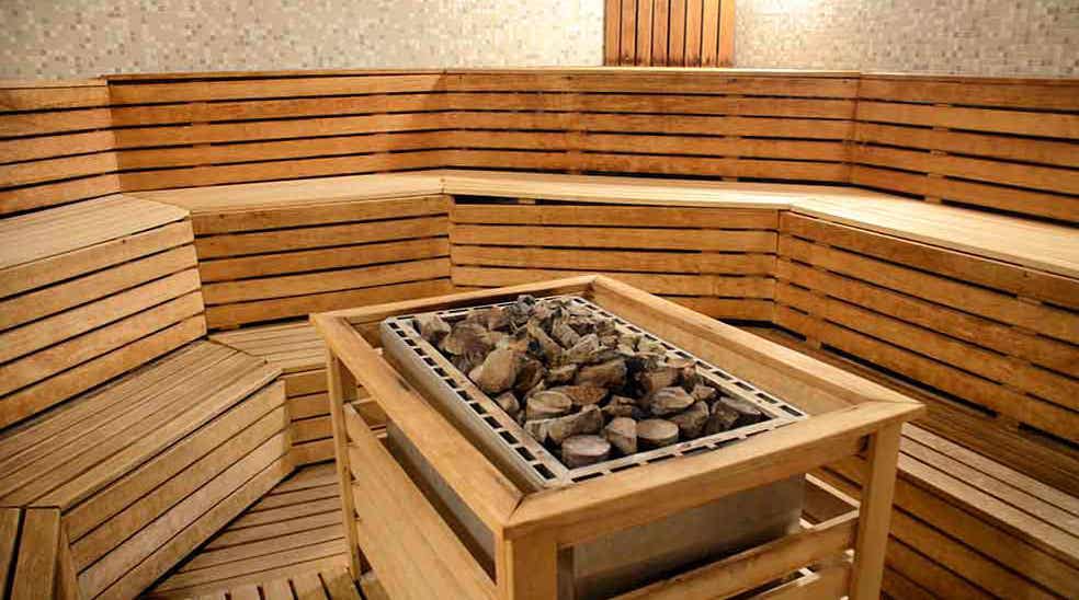 Relax med sauna steiner detaljer ved Clarion Collection Hotel Kompaniet Nyköping